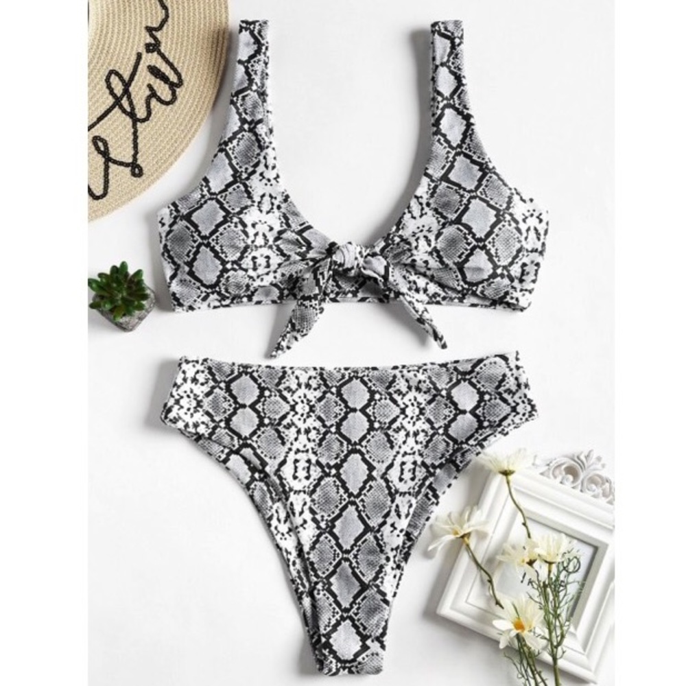 Snakes skin high waisted bikini